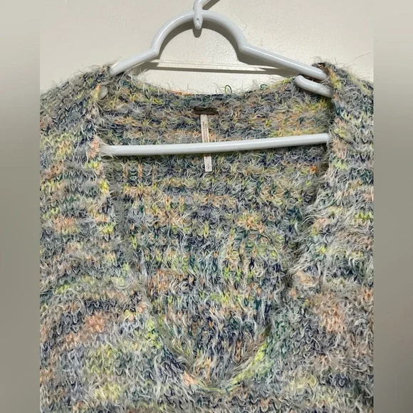 Free People gelato oversized Cozy Multicolor Fuzzy Sweater small oversized fit - Picture 5 of 6